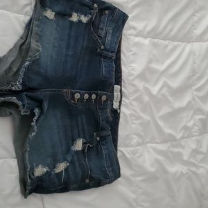 Shorty short shorts!!